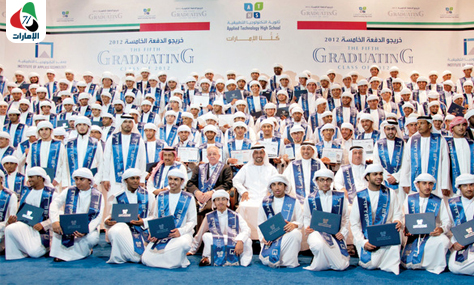 خريجو الثاني عشر يشقون حياتهم الأكاديمية بين تنازع الرغبات والتحديات